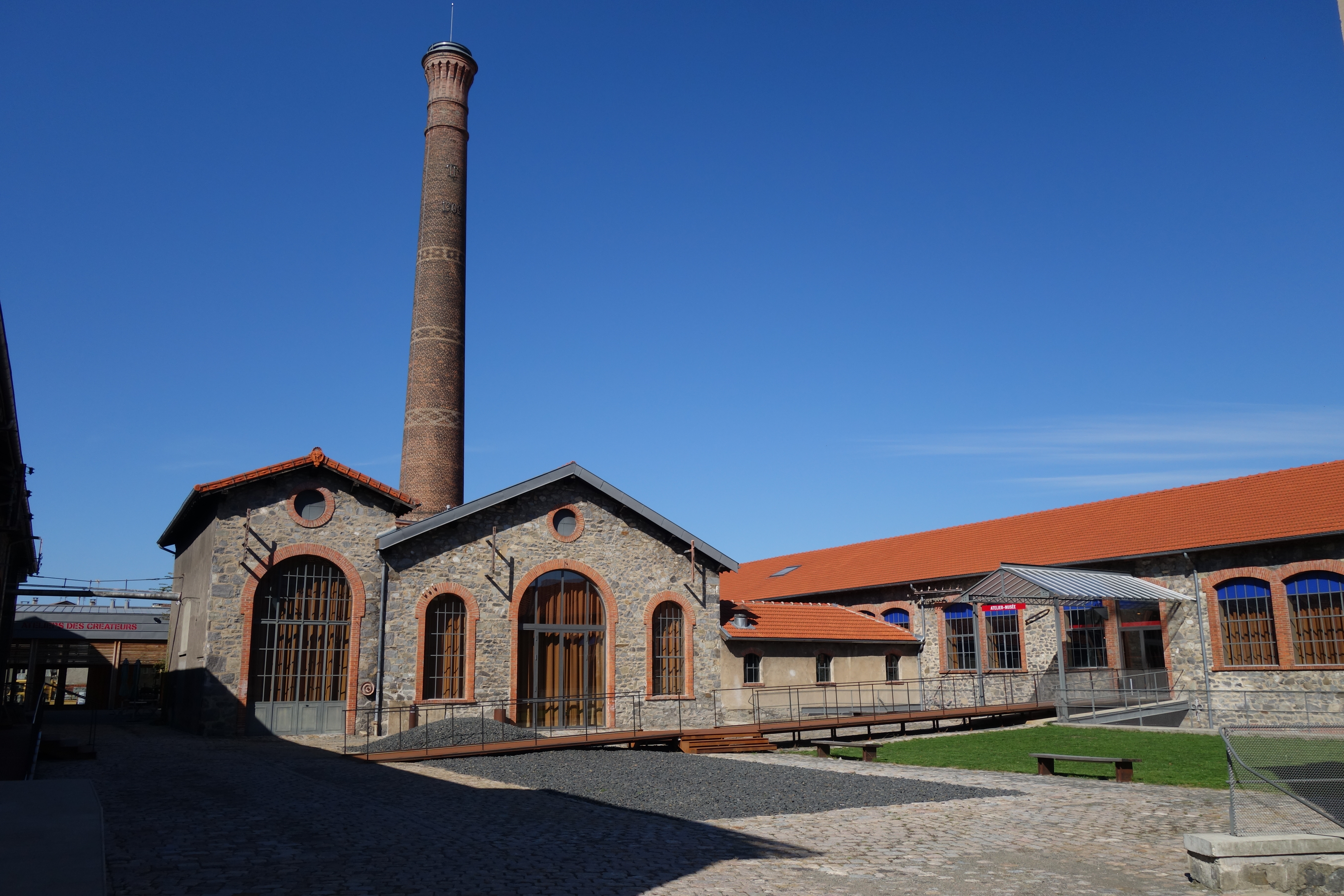 La mémoire du chapeau à Chazelles sur Lyon
