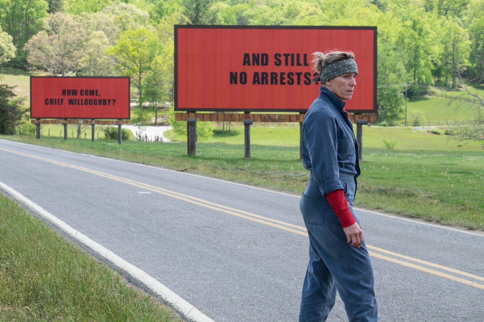 Trois panneaux publicitaires à Ebbing, Missouri